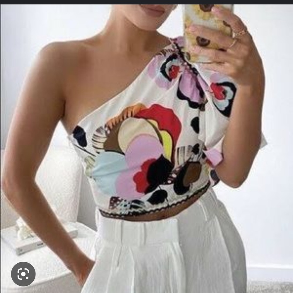 Zara Asymmetrical Floral Print Top